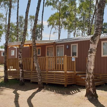 Mobil Homes Xxl2 4 Chambres - Camping Le Ranch Des Volcans Châtel-Guyon المظهر الخارجي الصورة